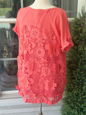 Plus Coral Linen Cotton Floral Lace Back Top