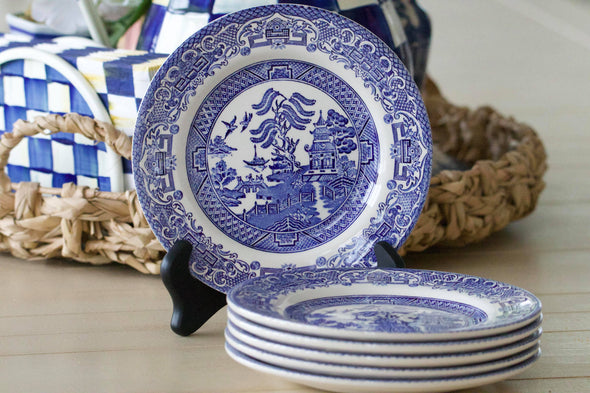 Set of 6 Blue Willow England 7" plates