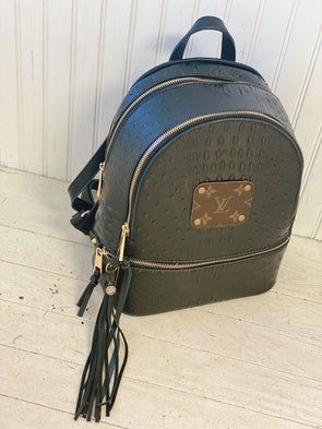 UPCYCLED BLACK TEXTURED BACKPACK (LARGE)