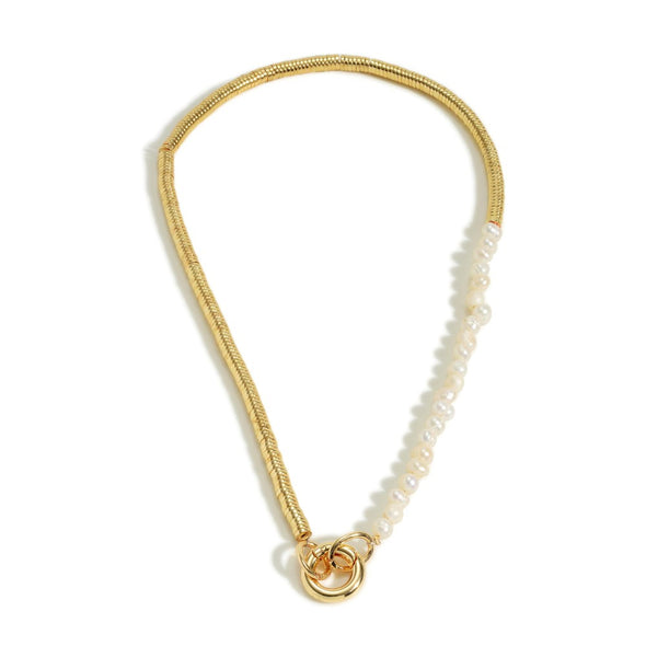 Pearl & Metal O-Ring Necklace