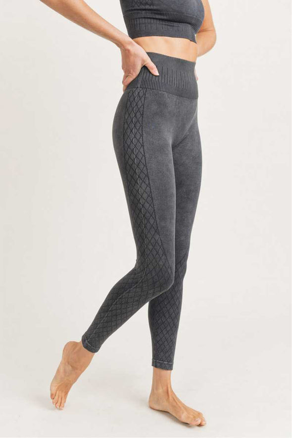 Mono B Seamless Mineral Washed Leggings