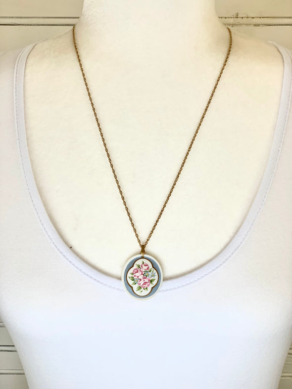 Floral Circle Necklace